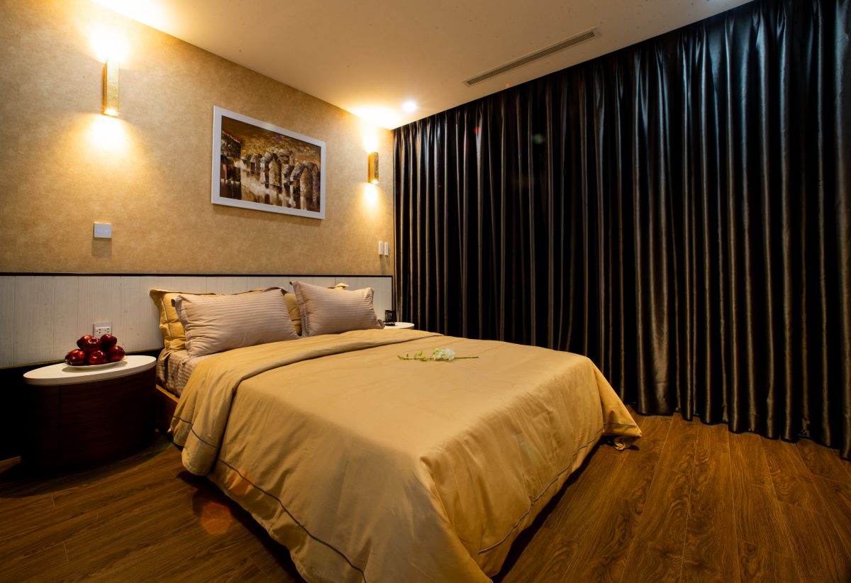 nha mau sunshine diamond river